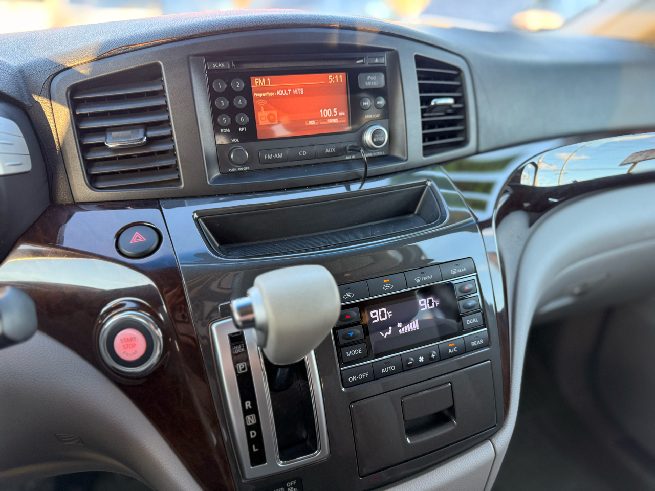 Nissan Quest 4dr SV 2011