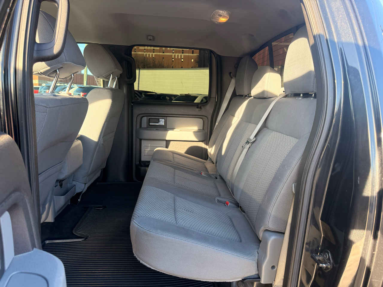 Ford F-150 4WD SuperCrew 139" XLT 2012