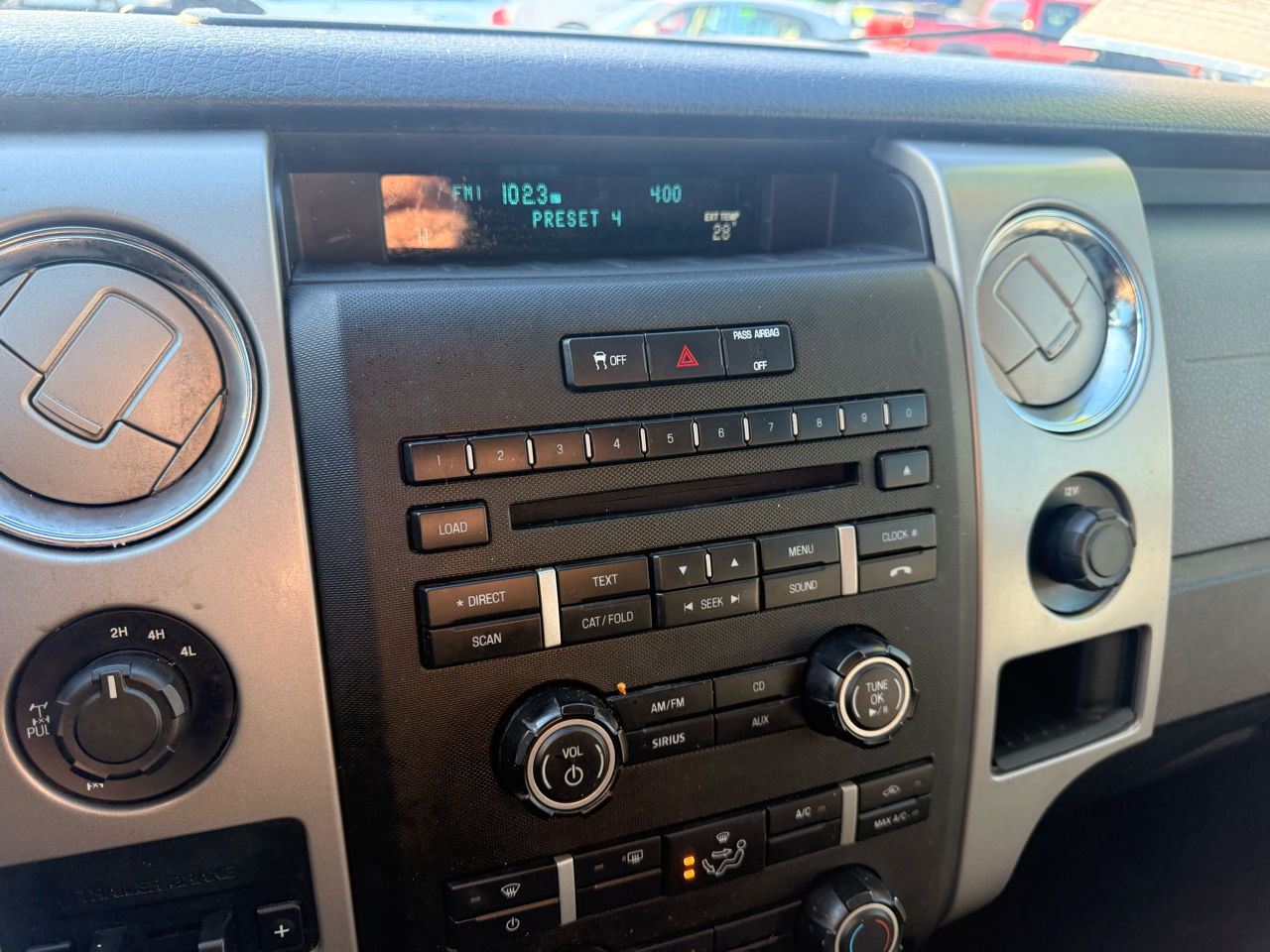 Ford F-150 4WD SuperCrew 139" XLT 2012