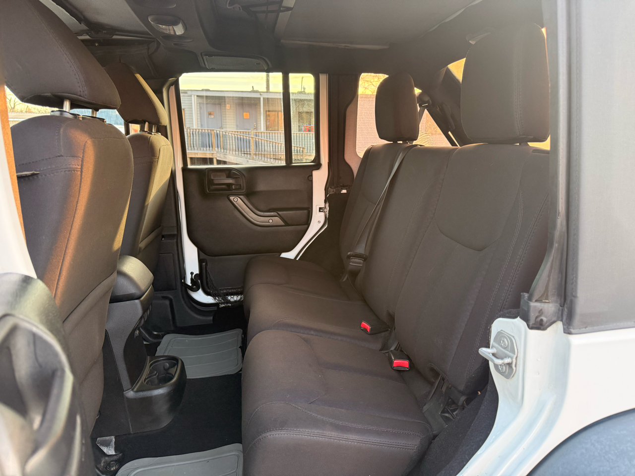 Jeep Wrangler Unlimited 4WD 4dr Sport 2015