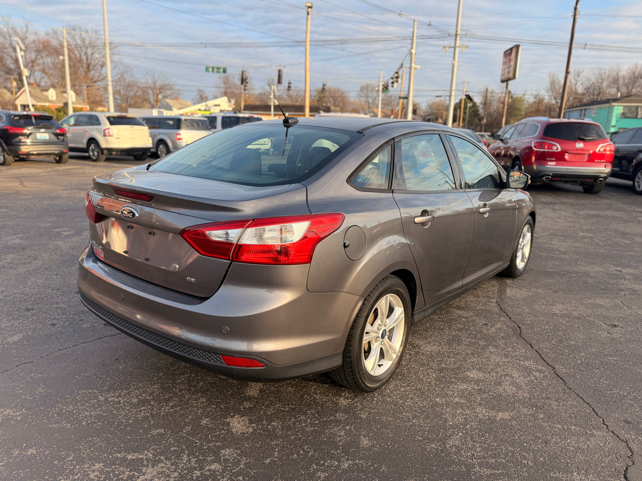 Ford Focus 4dr Sdn SE 2014