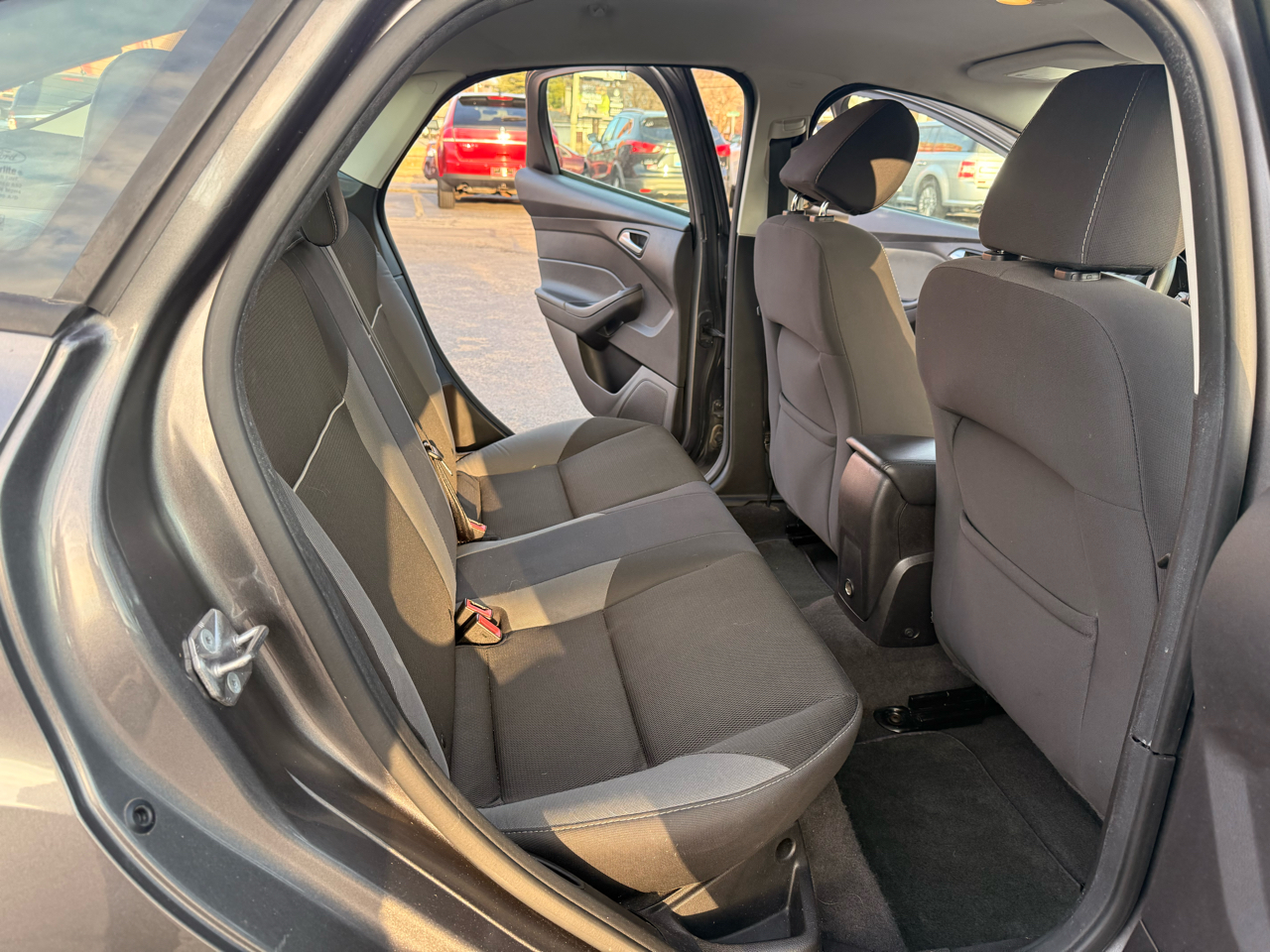 Ford Focus 4dr Sdn SE 2014