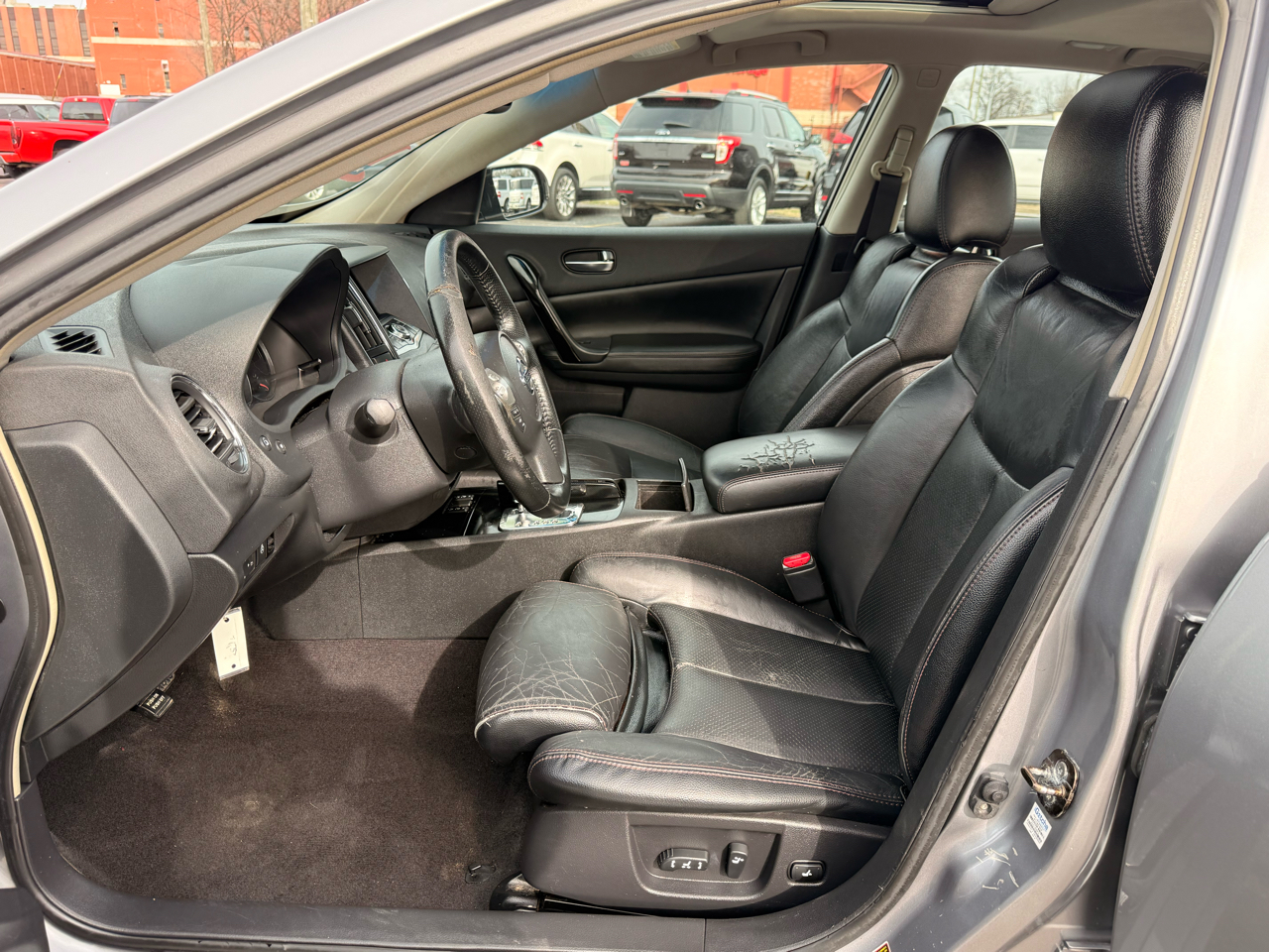 Nissan Maxima 4dr Sdn V6 CVT 3.5 SV 2009