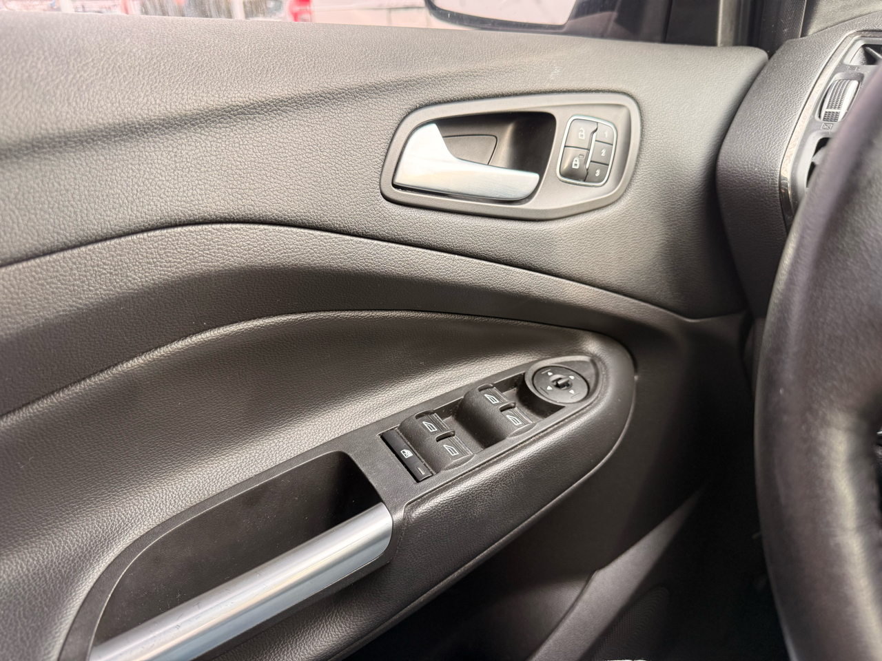 Ford Escape Titanium FWD 2017