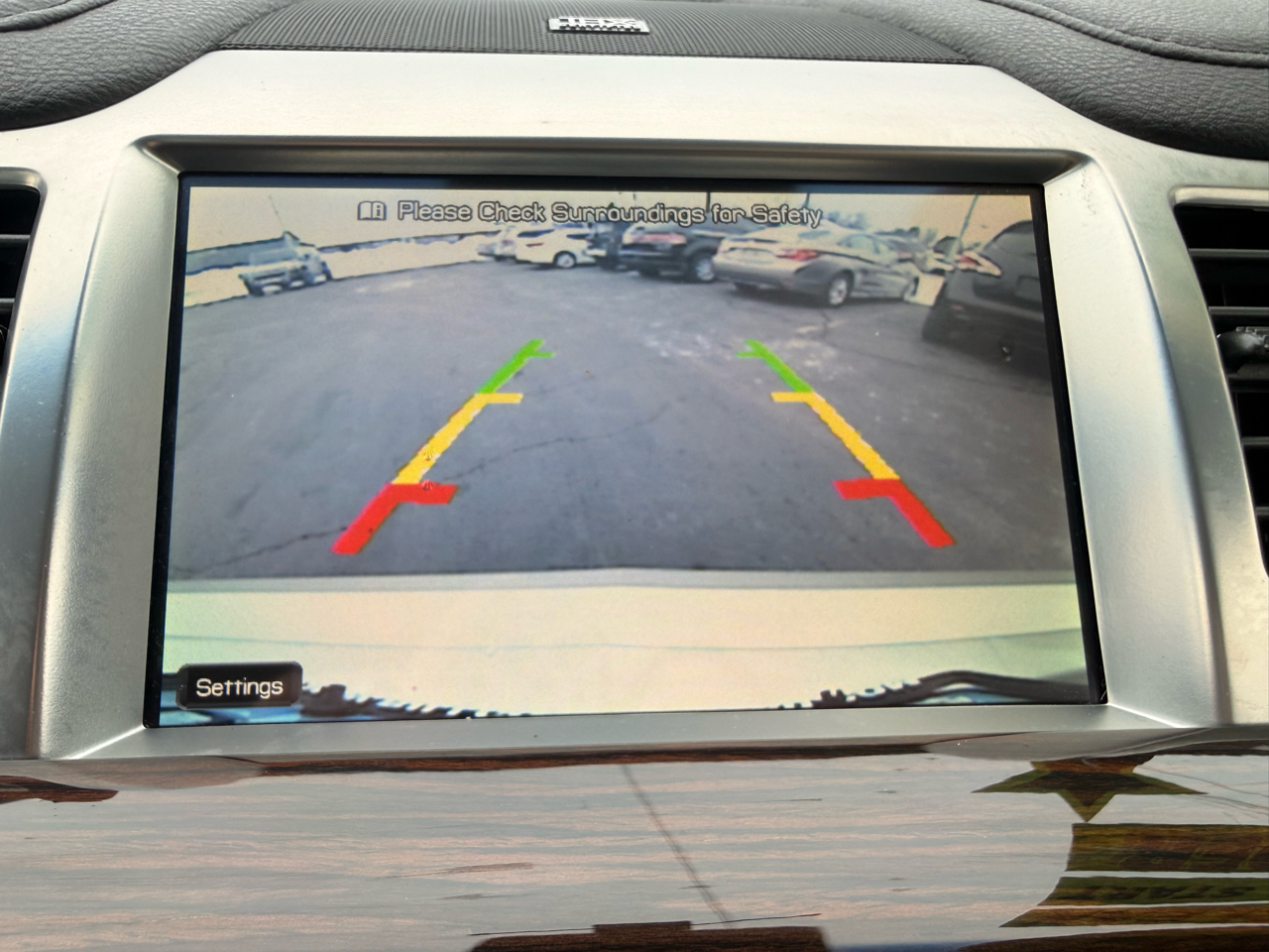 Lincoln MKS 4dr Sdn 3.7L FWD 2011