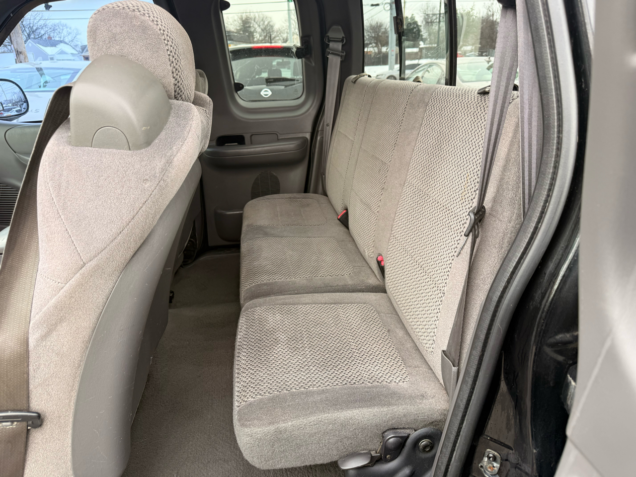 Ford F-150 Supercab 139" XLT 2002