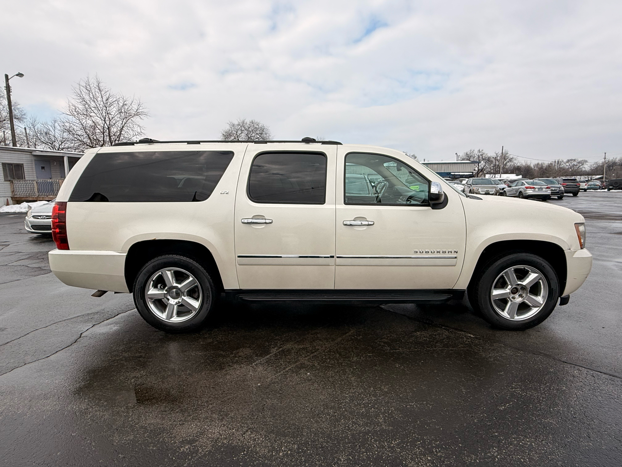 Chevrolet Suburban 4WD 4dr 1500 LTZ 2010
