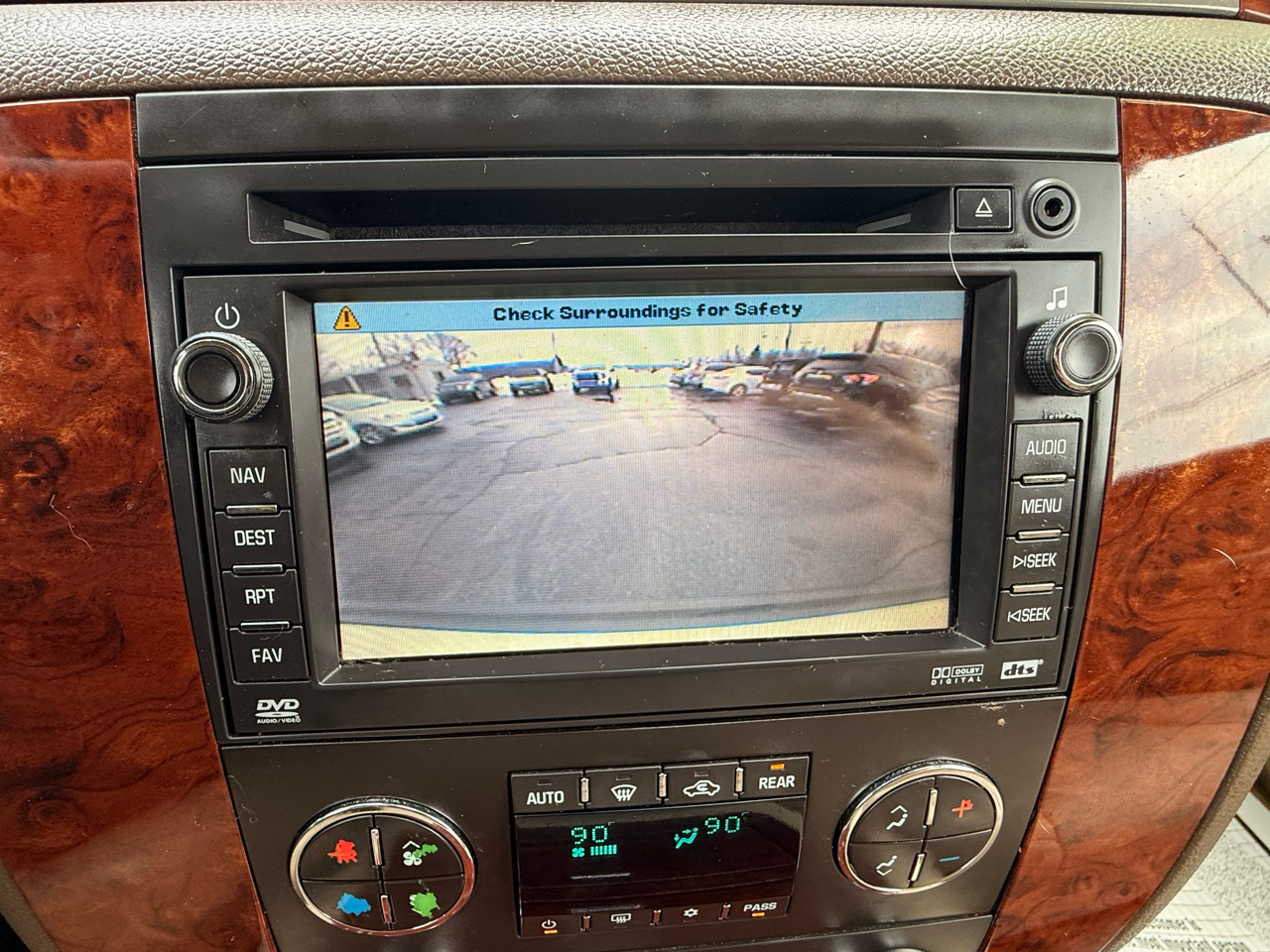 Chevrolet Suburban 4WD 4dr 1500 LTZ 2010