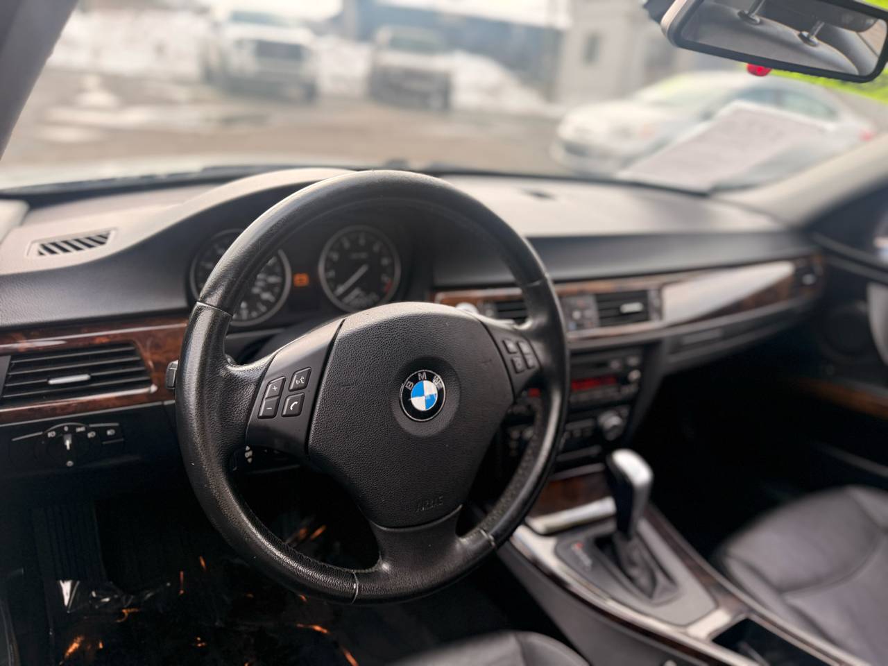 BMW 3 Series 4dr Sports Wgn 328i RWD 2008