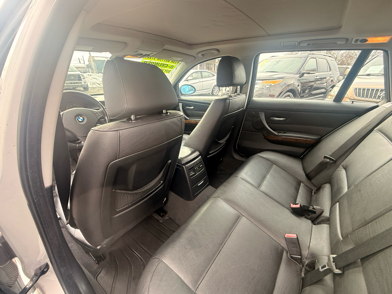 BMW 3 Series 4dr Sports Wgn 328i RWD 2008