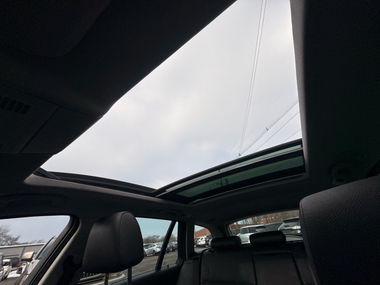 BMW 3 Series 4dr Sports Wgn 328i RWD 2008