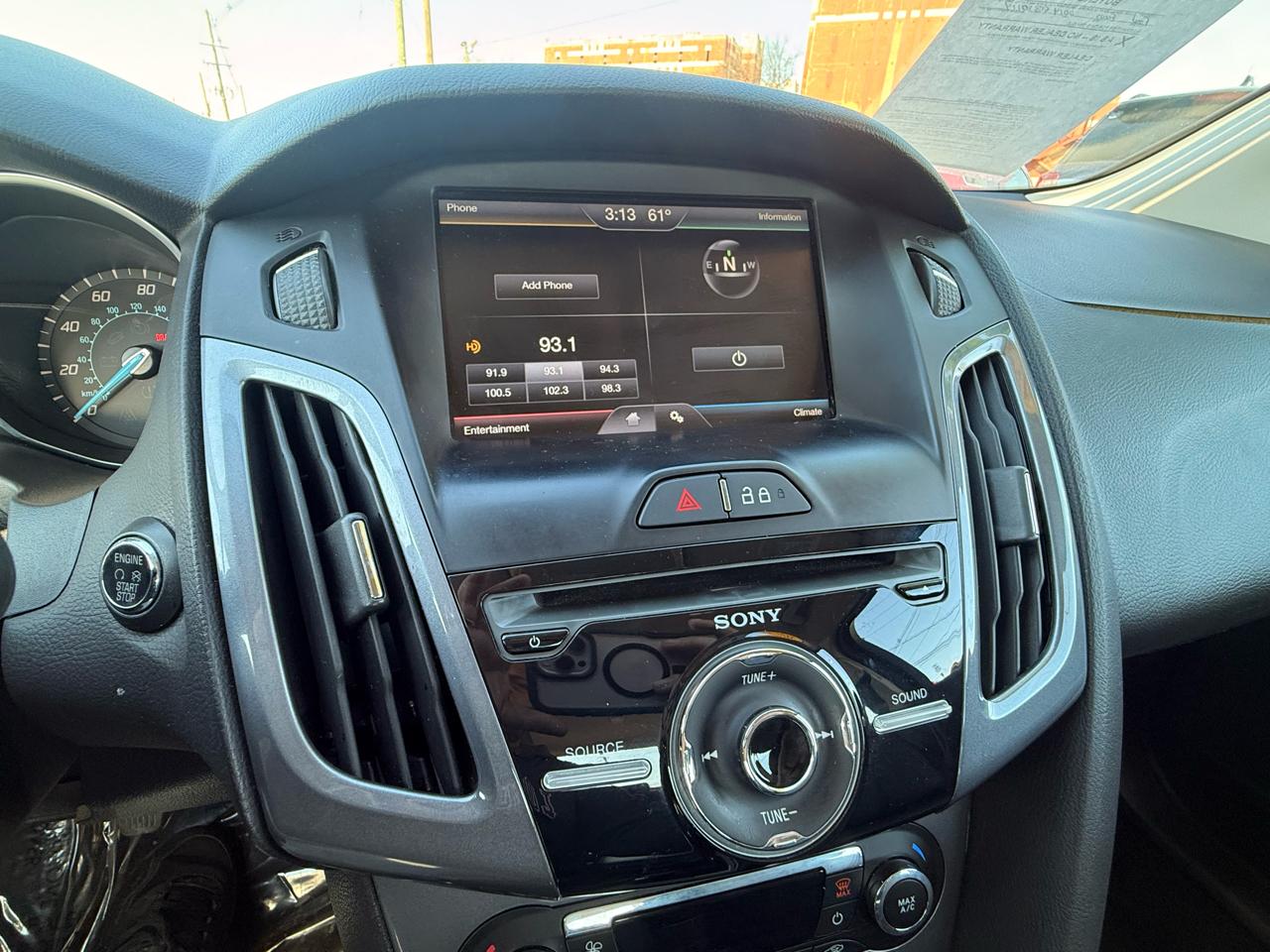 Ford Focus 4dr Sdn Titanium 2014