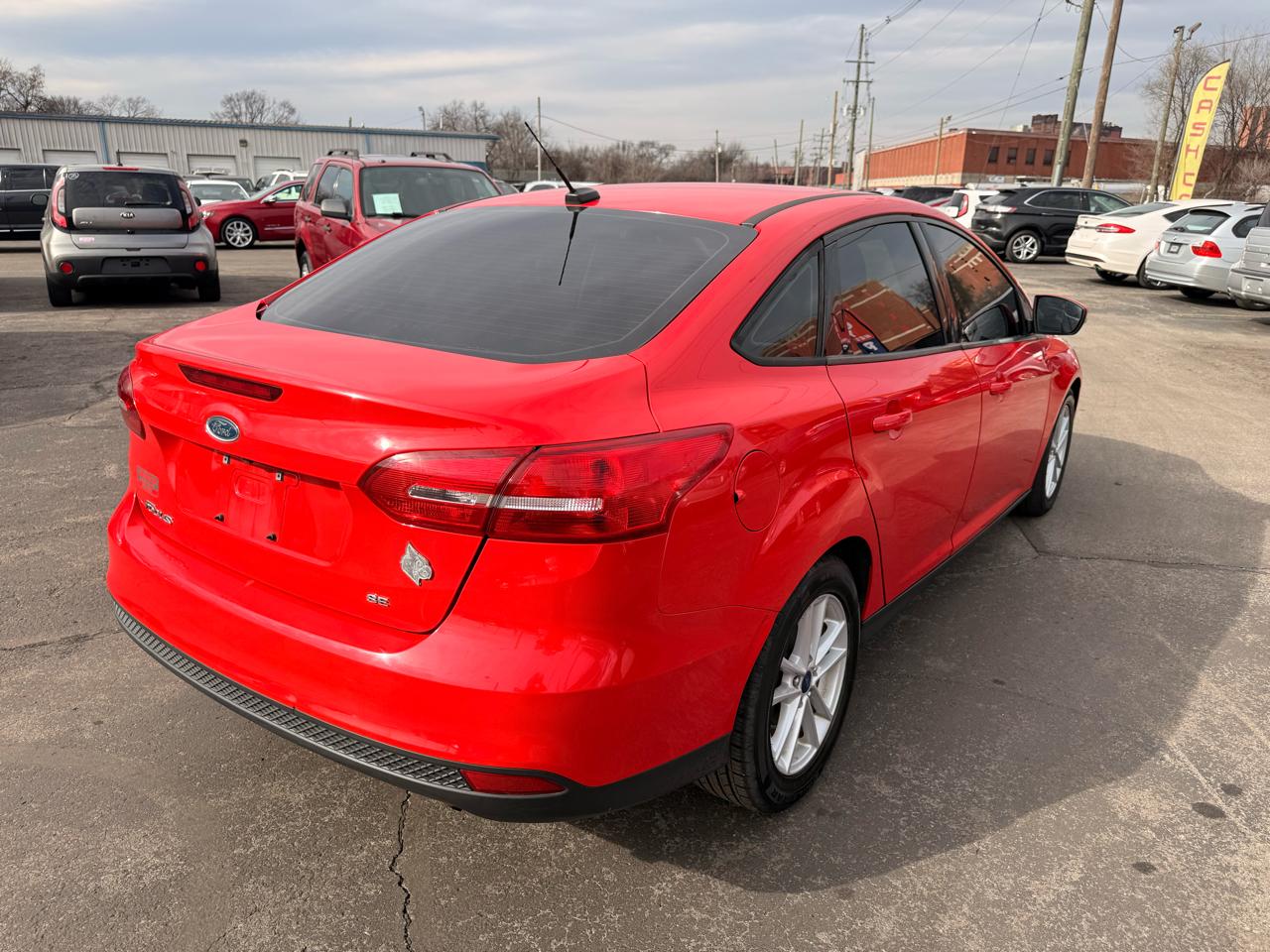 Ford Focus SE Sedan 2017