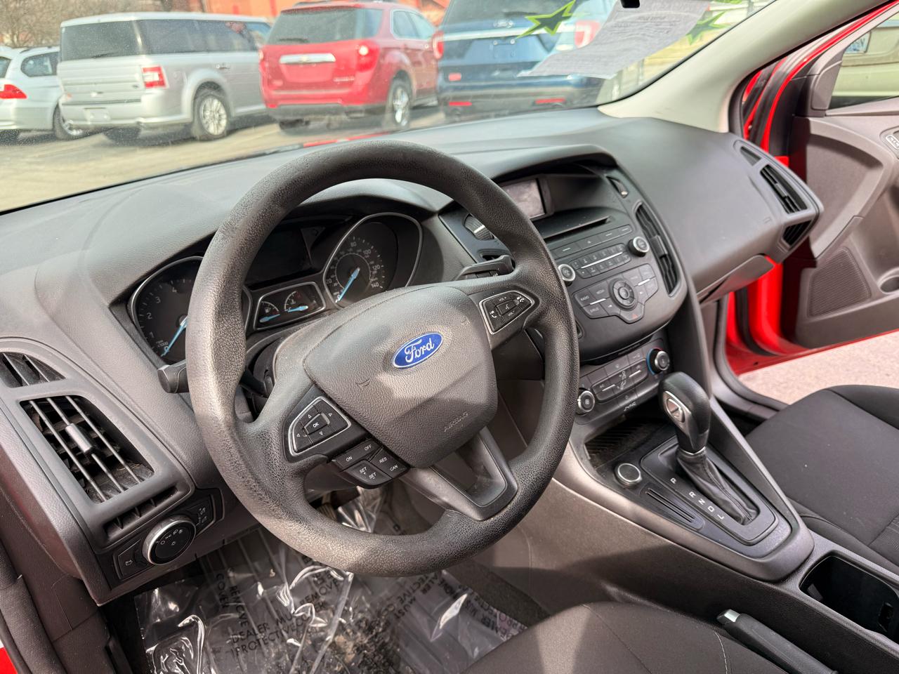 Ford Focus SE Sedan 2017