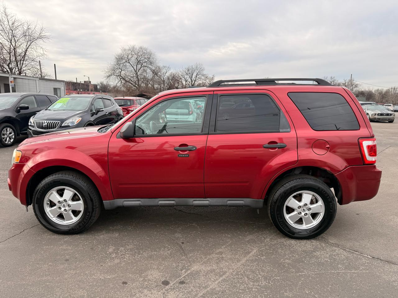 Ford Escape FWD 4dr XLT 2012