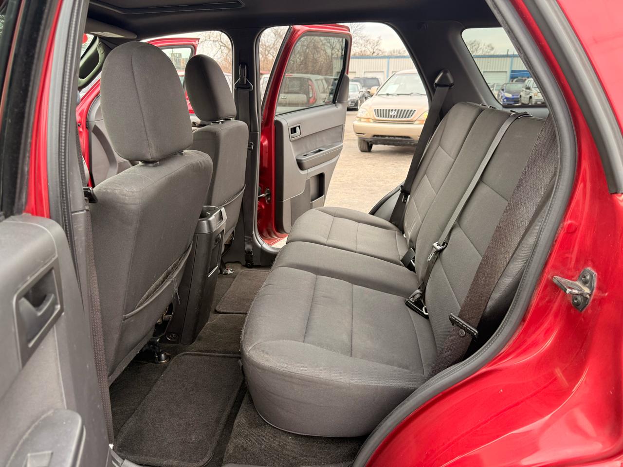 Ford Escape FWD 4dr XLT 2012