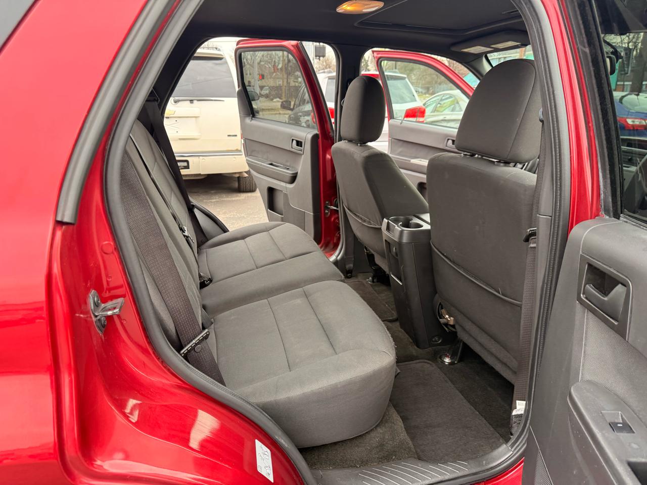 Ford Escape FWD 4dr XLT 2012