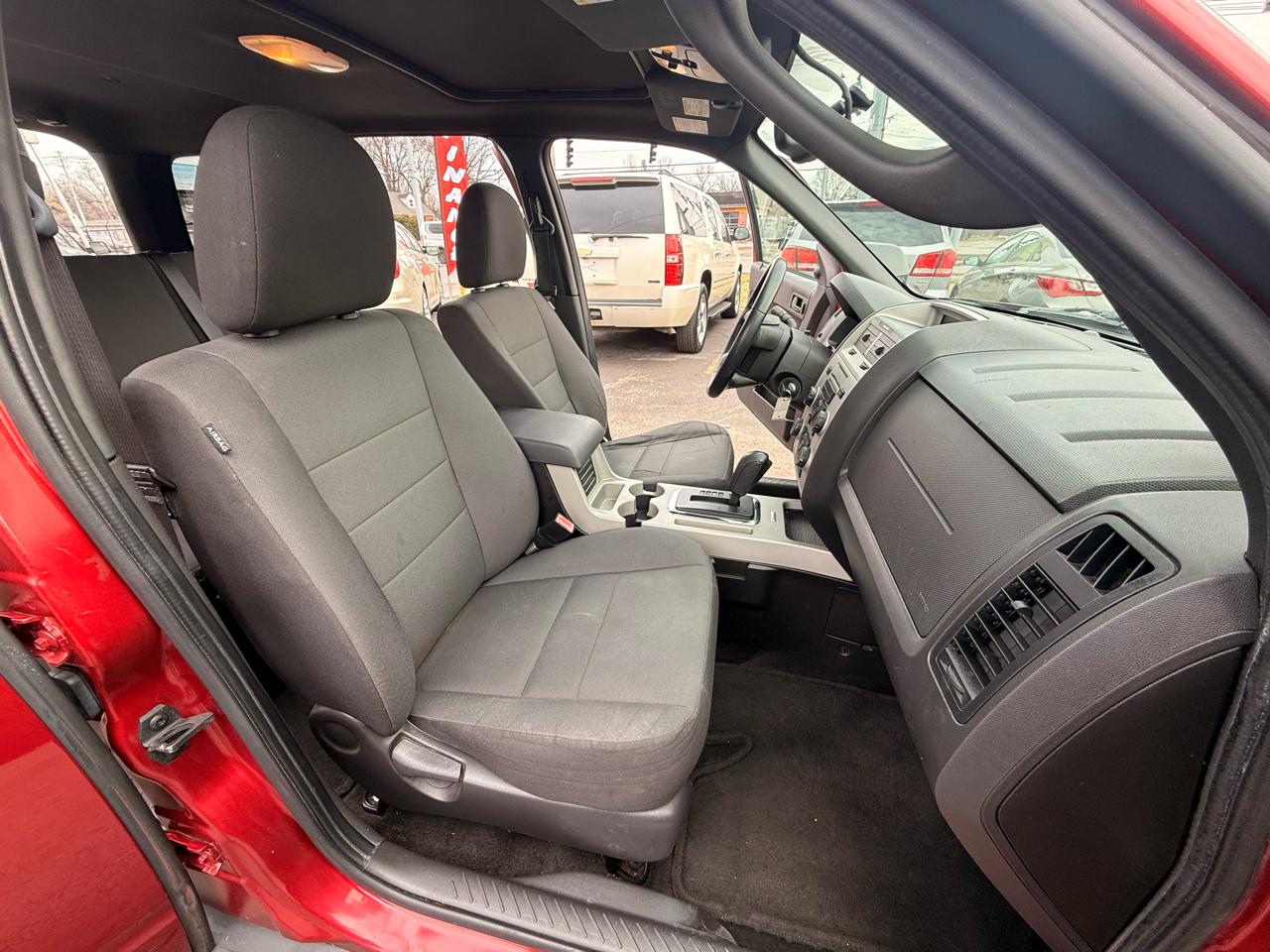 Ford Escape FWD 4dr XLT 2012