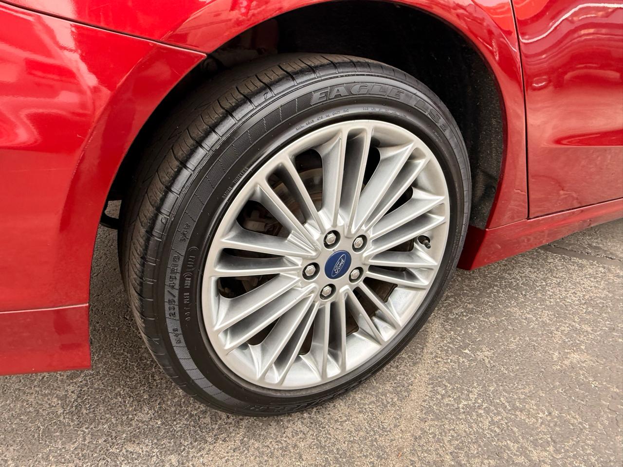 Ford Fusion 4dr Sdn SE FWD 2015