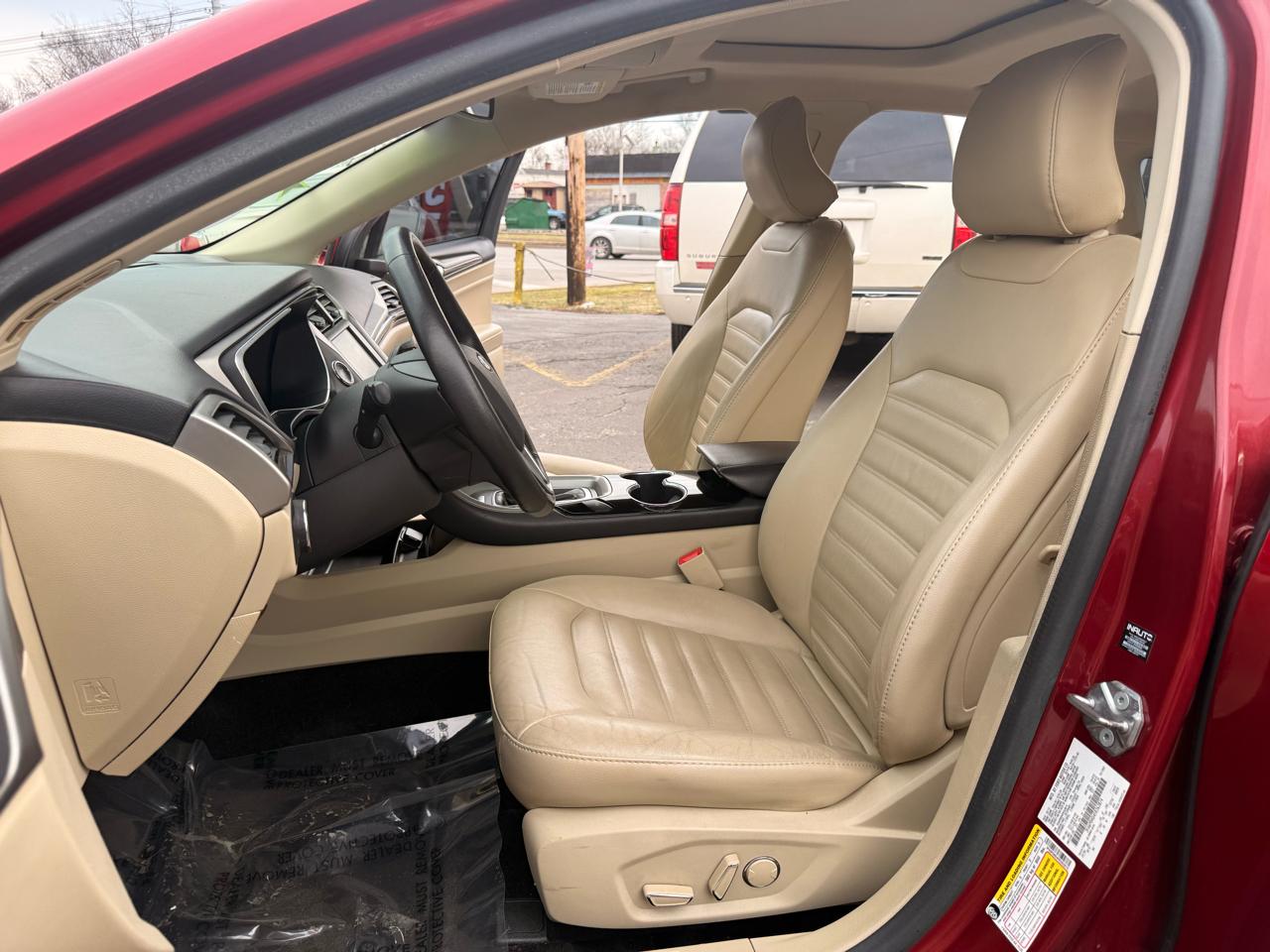 Ford Fusion 4dr Sdn SE FWD 2015