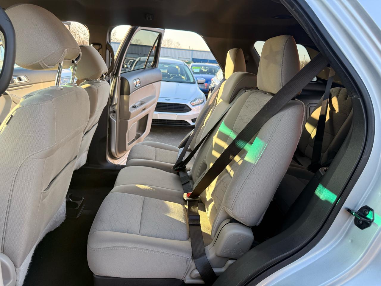 Ford Explorer FWD 4dr Base 2014