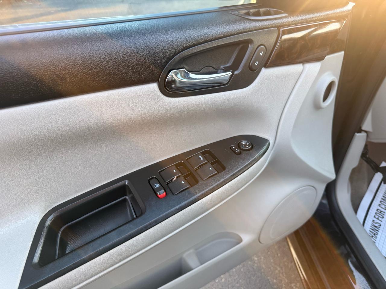 Chevrolet Impala 4dr Sdn LT Retail 2012