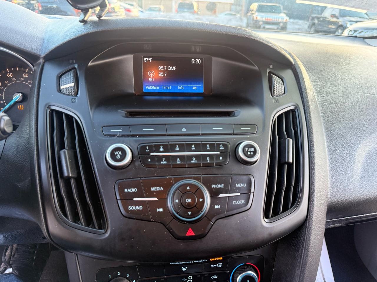 Ford Focus 5dr HB SE 2016