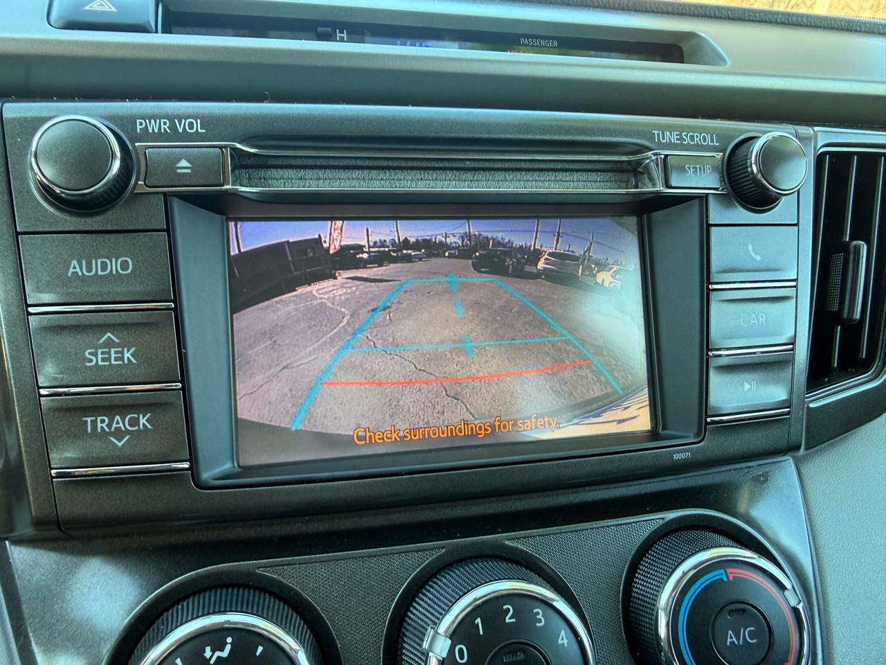 Toyota RAV4 AWD 4dr LE (Natl) 2013