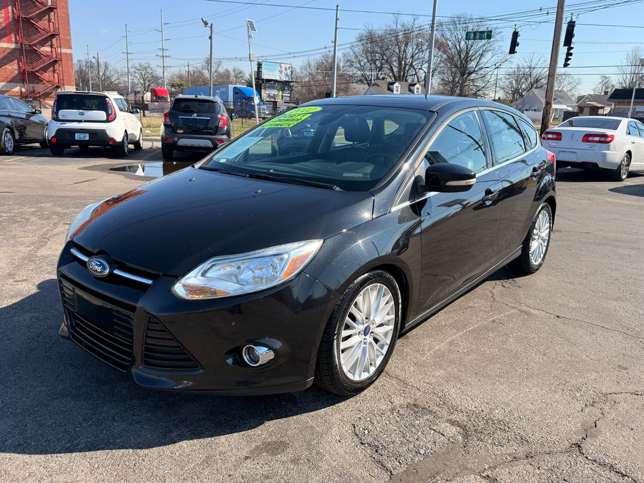 Ford Focus 5dr HB SEL 2012