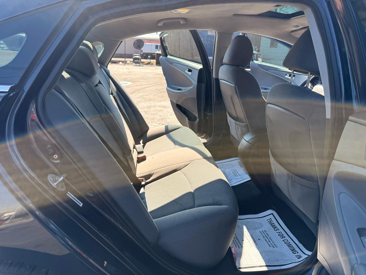 Hyundai Sonata 4dr Sdn 2.4L Man GLS 2011