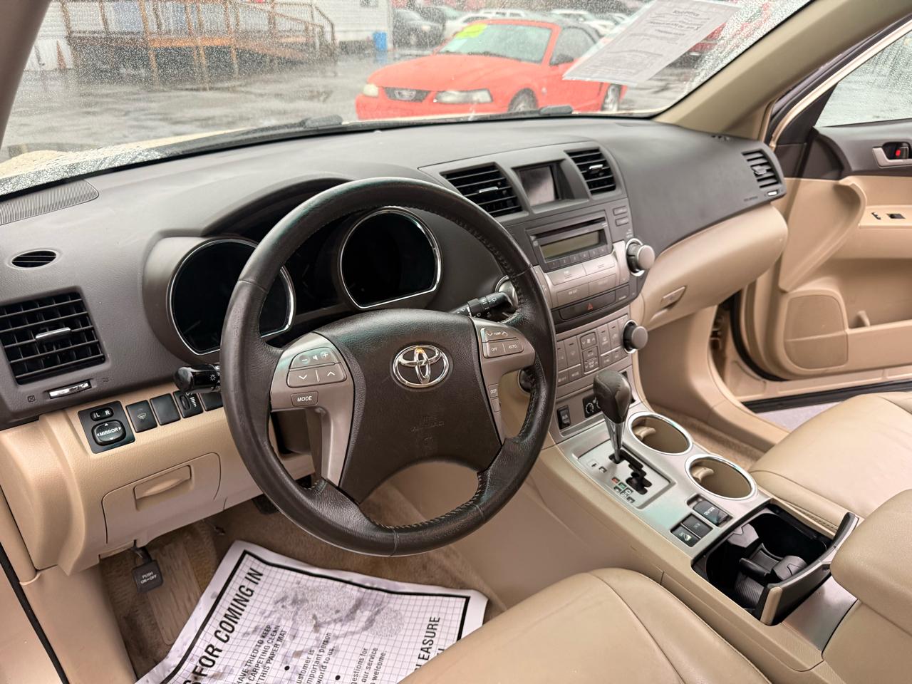 Toyota Highlander 4WD 4dr V6 SE (Natl) 2010