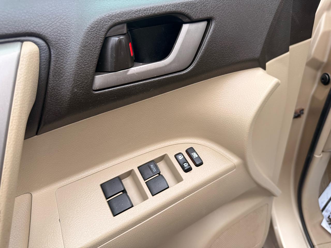 Toyota Highlander 4WD 4dr V6 SE (Natl) 2010