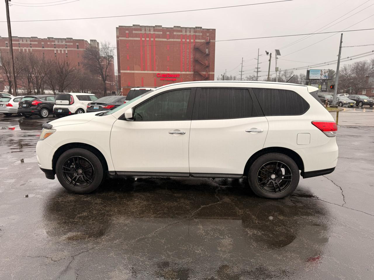 Nissan Pathfinder 4WD 4dr S 2013