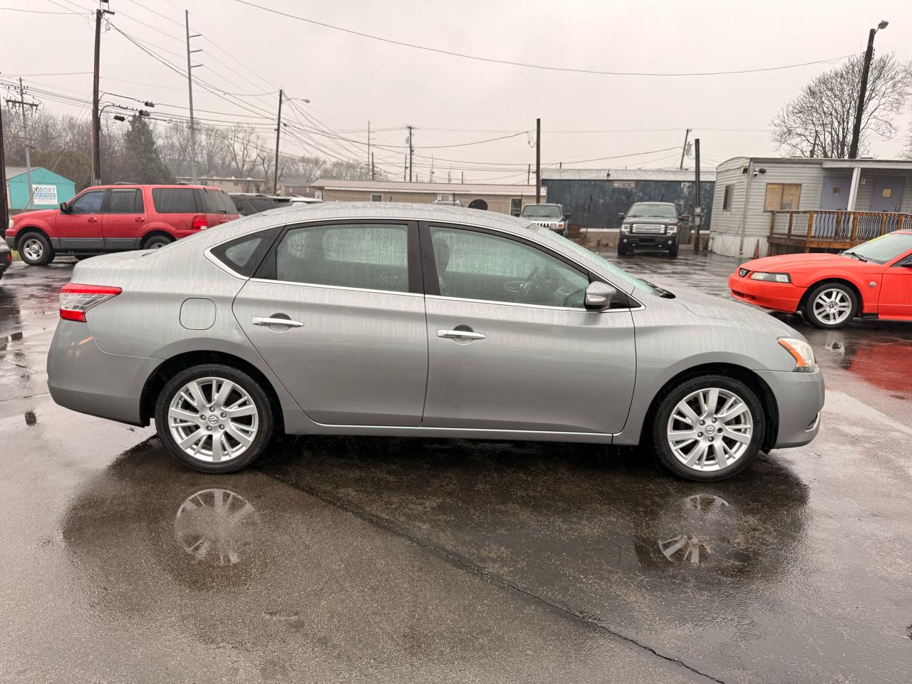 Nissan Sentra 4dr Sdn I4 CVT SL 2013