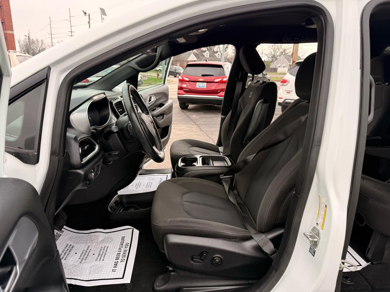 Chrysler Pacifica Touring FWD 2020