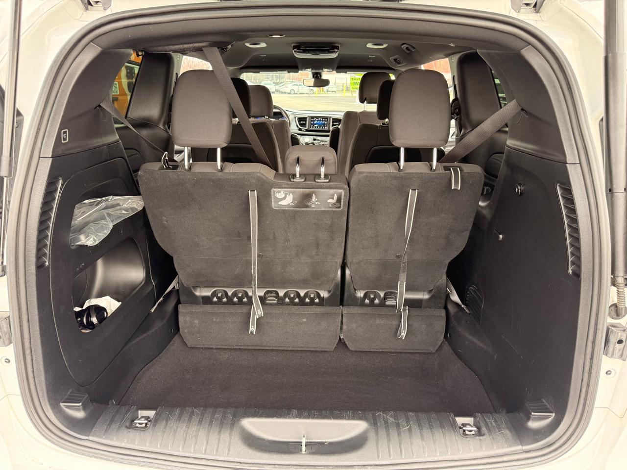 Chrysler Pacifica Touring FWD 2020