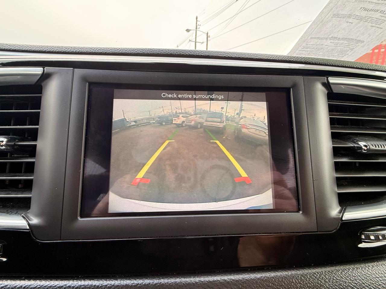 Chrysler Pacifica Touring FWD 2020