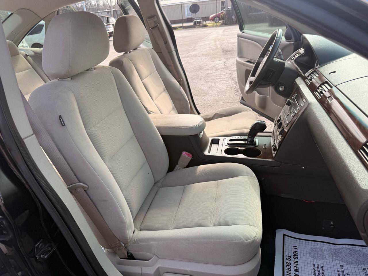 Ford Taurus 4dr Sdn SEL FWD 2008