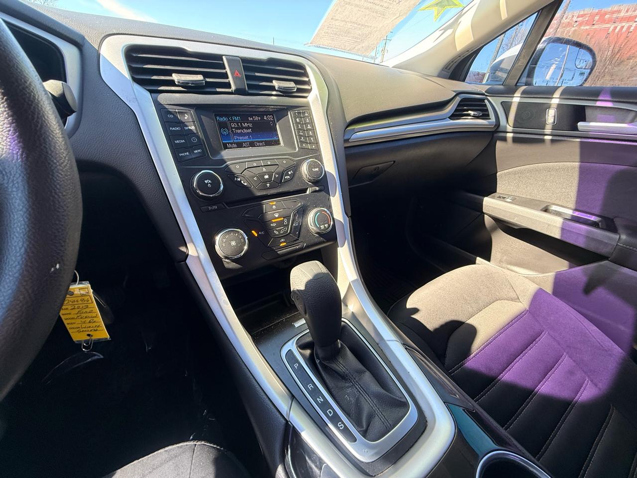 Ford Fusion 4dr Sdn SE FWD 2013