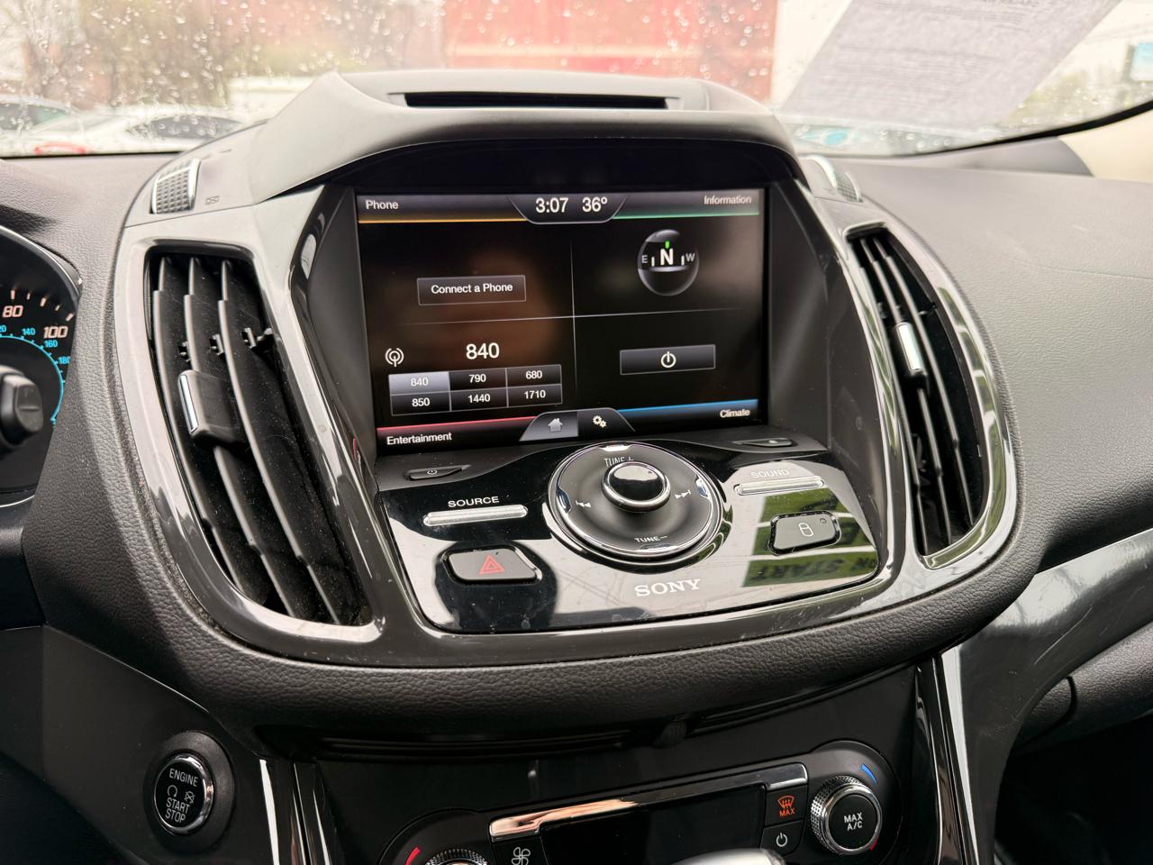 Ford Escape FWD 4dr Titanium 2014