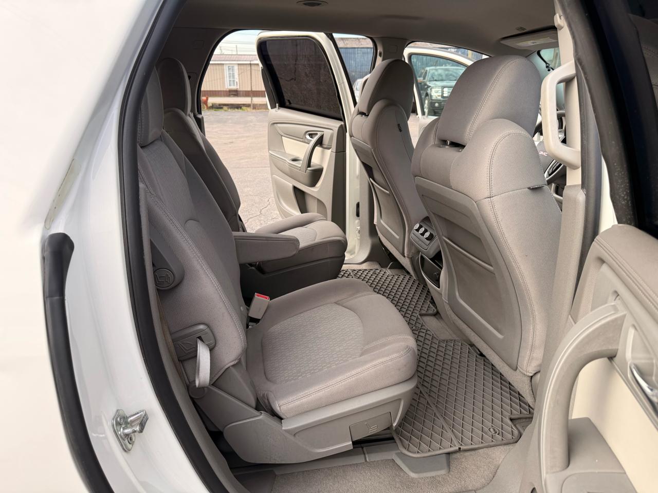 GMC Acadia FWD 4dr SLE w/SLE-2 2013