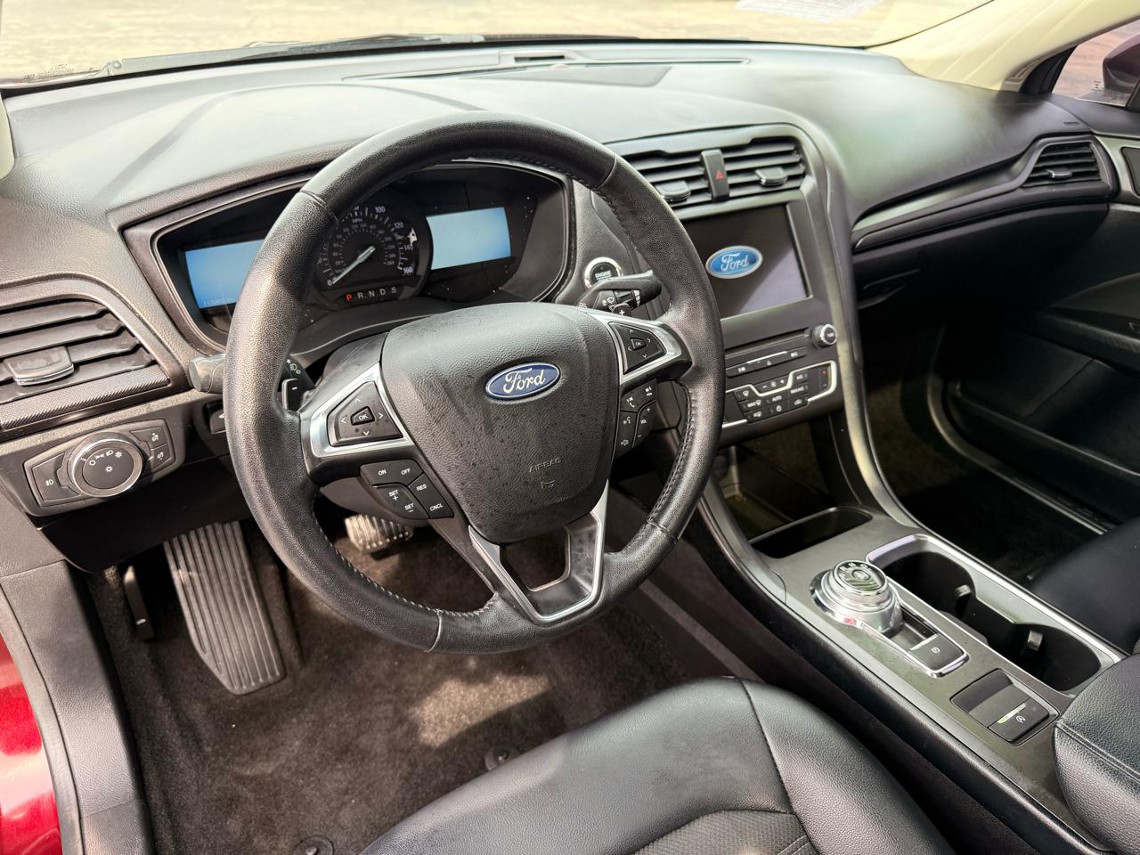 Ford Fusion SE FWD 2018