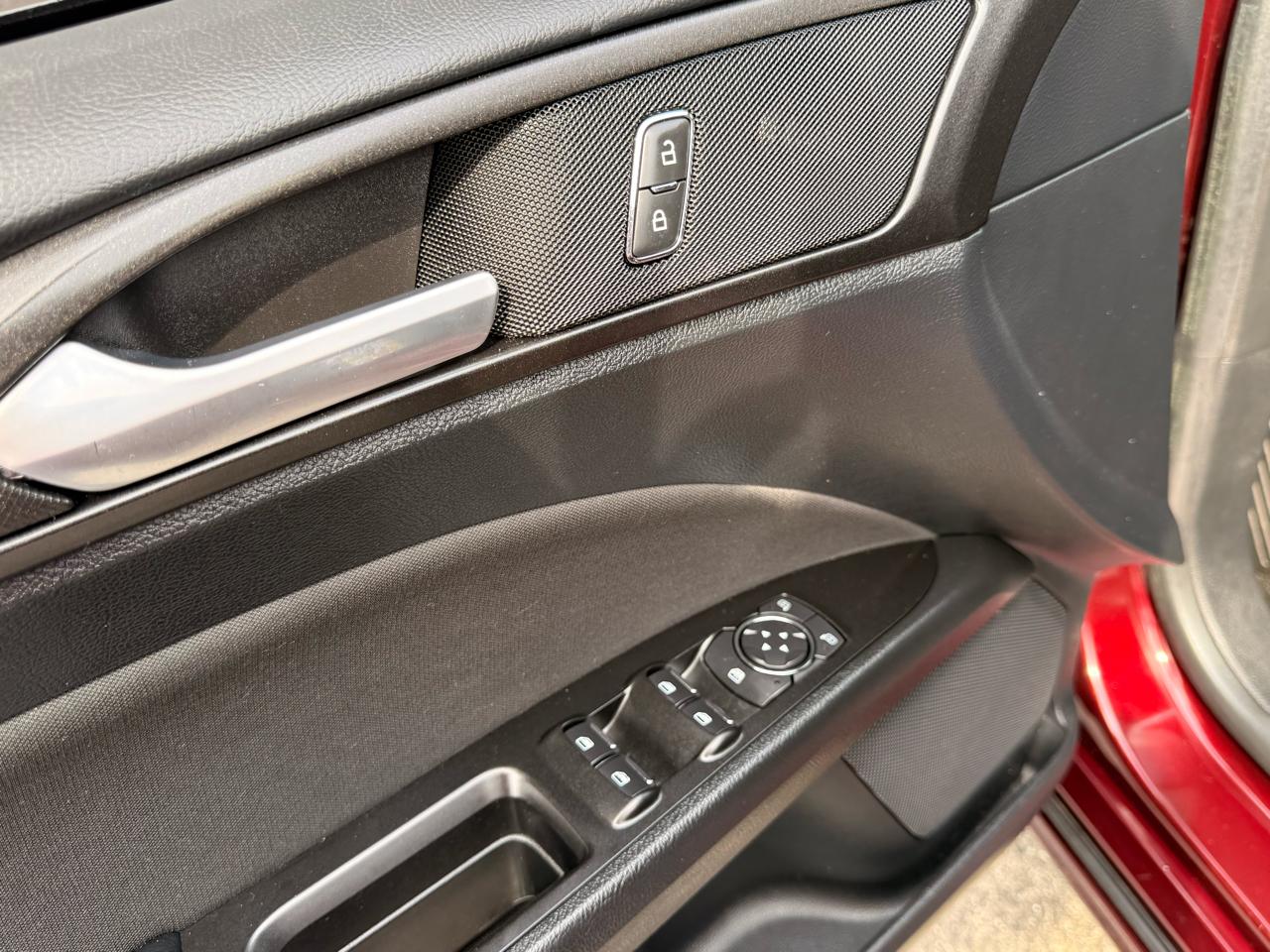 Ford Fusion SE FWD 2018