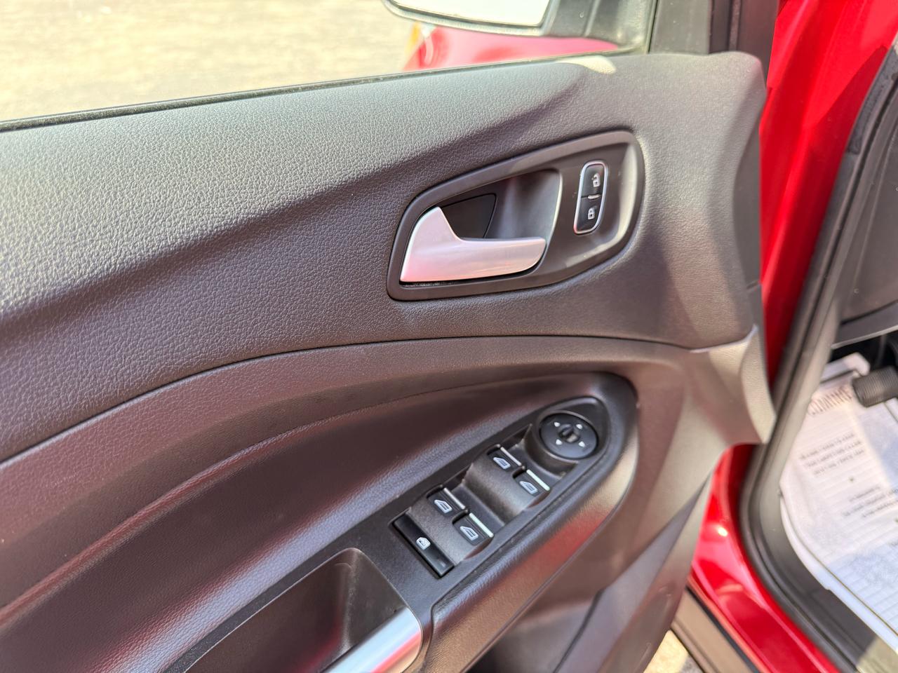 Ford Escape SE FWD 2017