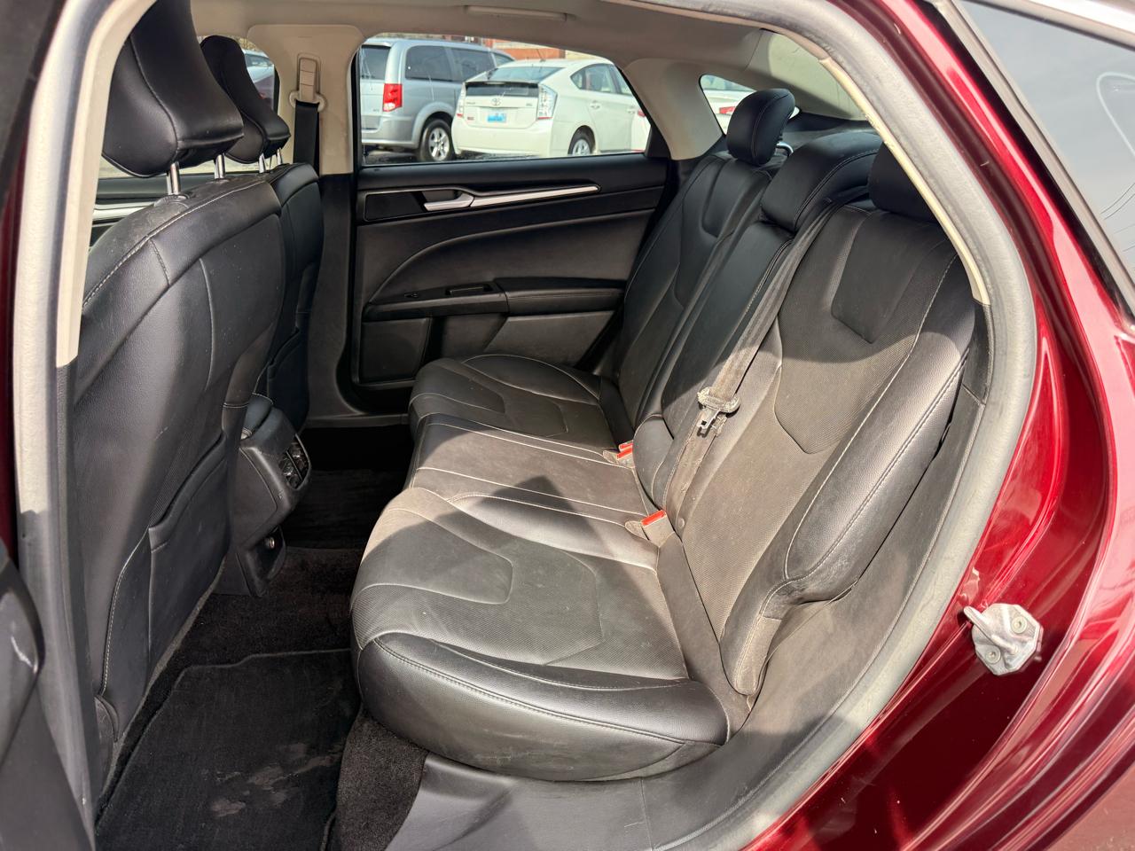 Ford Fusion Titanium FWD 2017