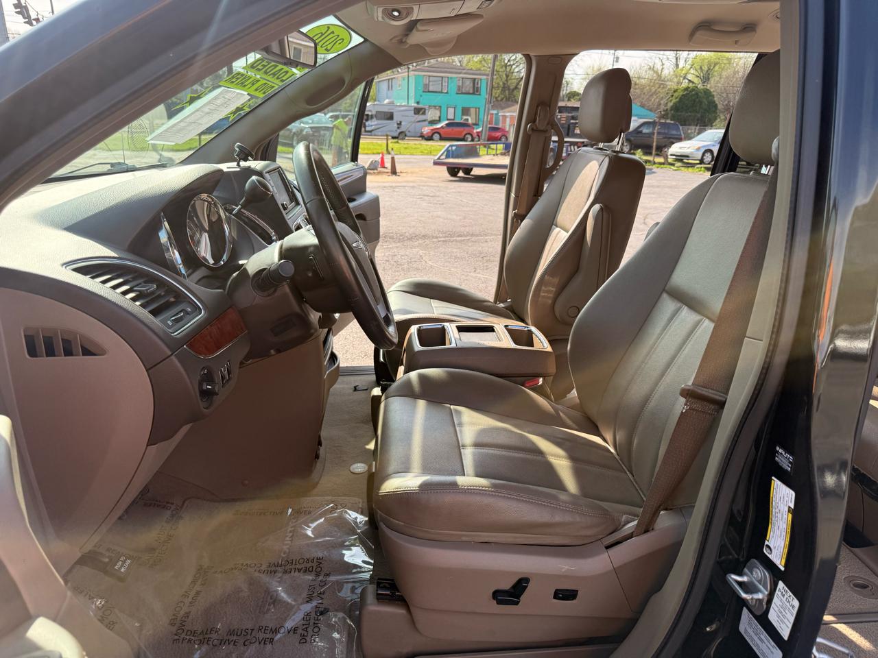 Chrysler Town & Country 4dr Wgn Touring 2016