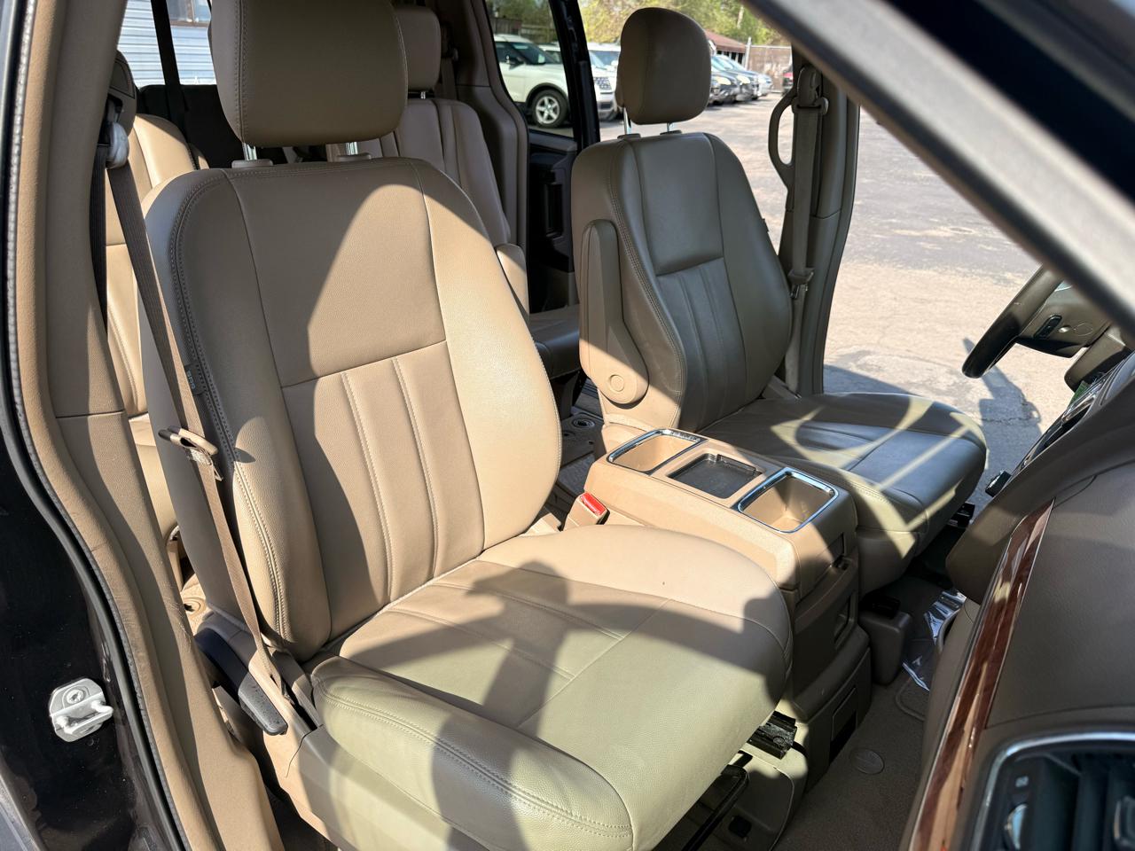 Chrysler Town & Country 4dr Wgn Touring 2016