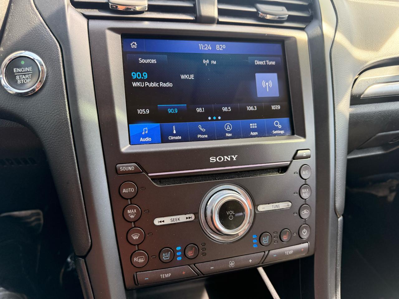 Ford Fusion Titanium FWD 2017