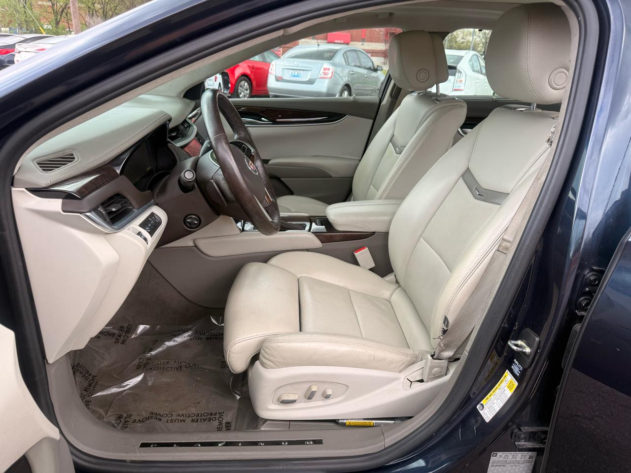 Cadillac XTS 4dr Sdn Platinum AWD 2013