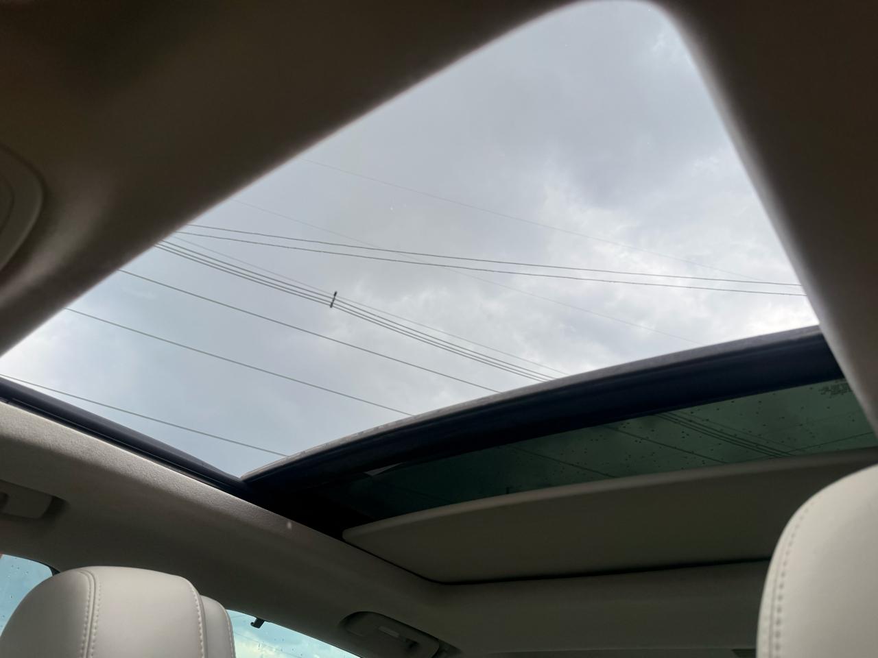 Cadillac XTS 4dr Sdn Platinum AWD 2013